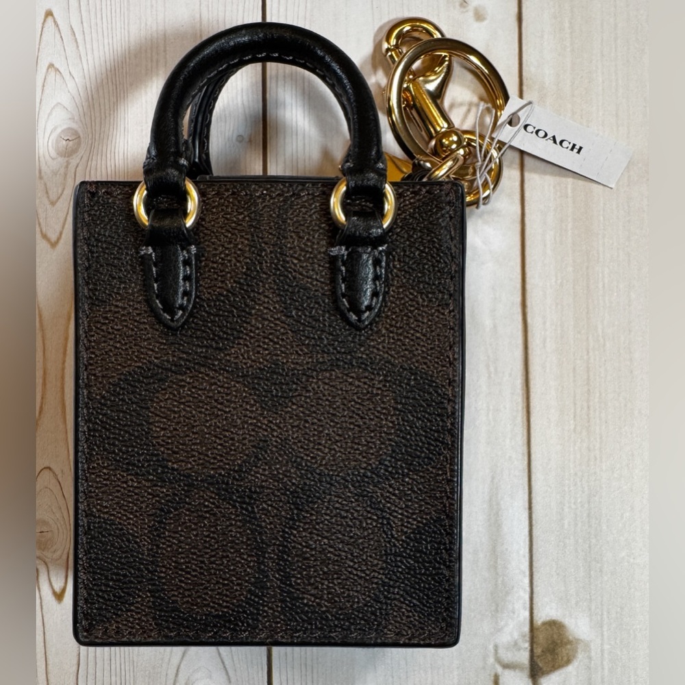 ✨ NWT Coach North South Mini Tote Leather Bag Charm Keychain ✨ - Picture 3 of 7